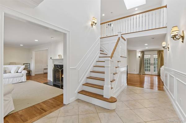 111 Palmyra AVE, Woodmere, NY 11598