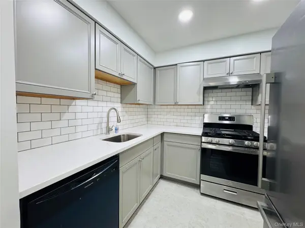 1 Ruth CT, Middletown, NY 10940