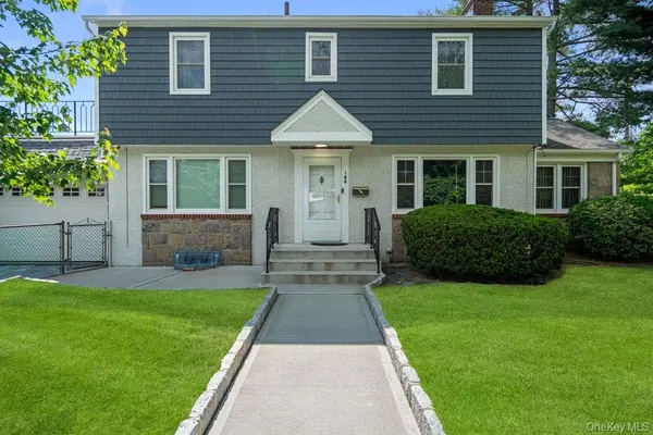 165 Linmouth RD, Malverne, NY 11565