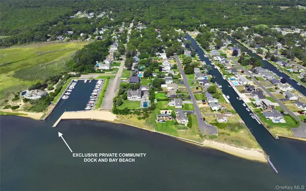 27 Canvasback LN, East Quogue, NY 11942