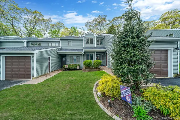 35 Jeremy CIR, Nesconset, NY 11767