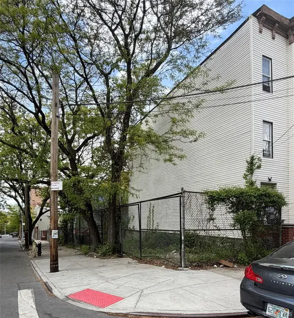 961 Cauldwell AVE, Bronx, NY 10456