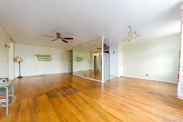 83-25 Vietor AVE #7-G, Elmhurst, NY 11373