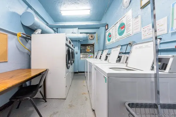 83-25 Vietor AVE #7-G, Elmhurst, NY 11373