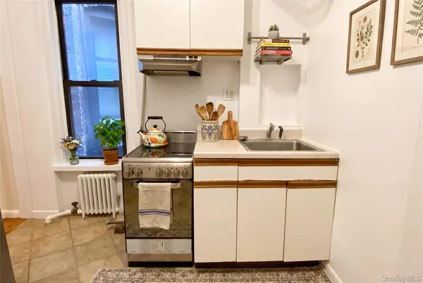 25 Leroy ST #15, New York (manhattan), NY 10014