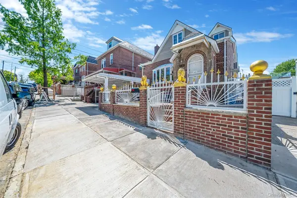 51-78 72nd PL, Maspeth, NY 11377