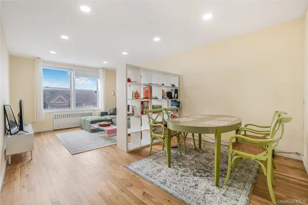 133 Beach 120th ST #3A, Rockaway Park, NY 11694