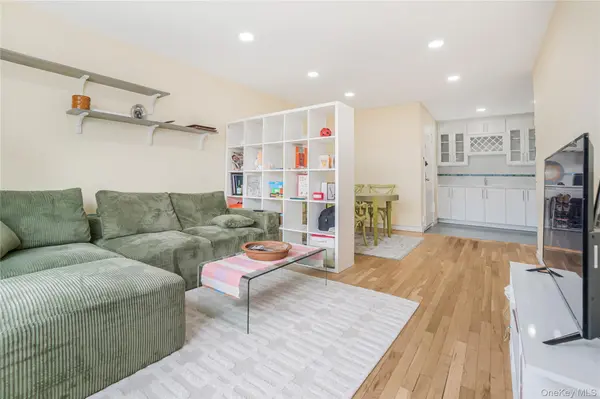 133 Beach 120th ST #3A, Rockaway Park, NY 11694