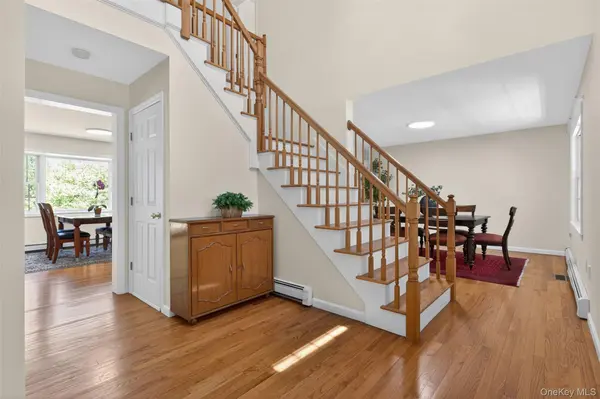 1484 Jacob RD, Cortlandt Manor, NY 10567