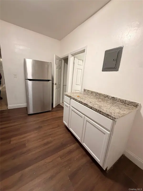 11 Lawrence st #1L, Yonkers, NY 10705