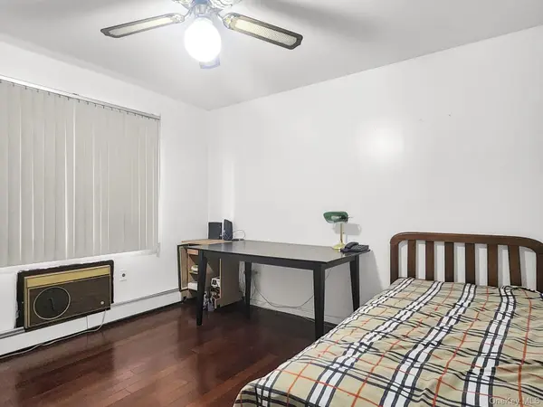 130-18 60th AVE, Flushing, NY 11355