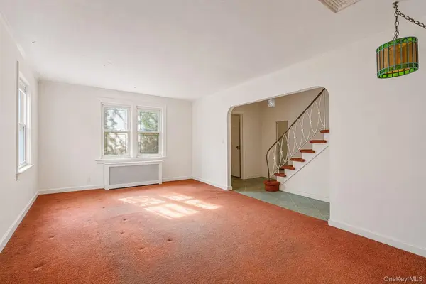 3231 163rd ST, Flushing, NY 11358