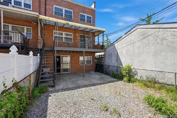 26505 Hillside AVE, Floral Park, NY 11004