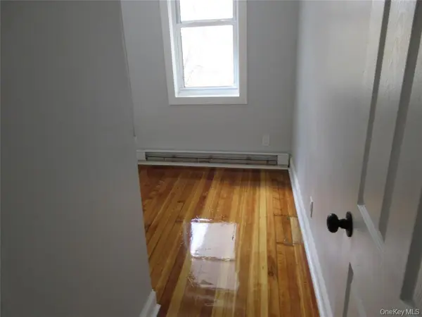 949 E 213th ST #FL-2, Bronx, NY 10469