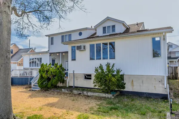 165 Gordon PL, Freeport, NY 11520