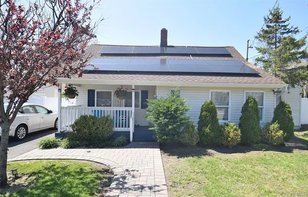 130 Winganhauppauge RD, Islip, NY 11751