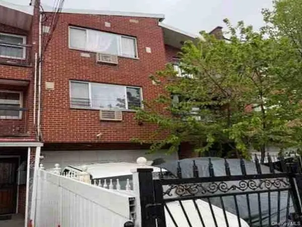 4602 Bronx BLVD, Bronx, NY 10470