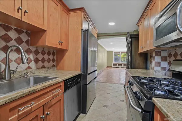 63-11 Queens BLVD #B11, Woodside, NY 11377