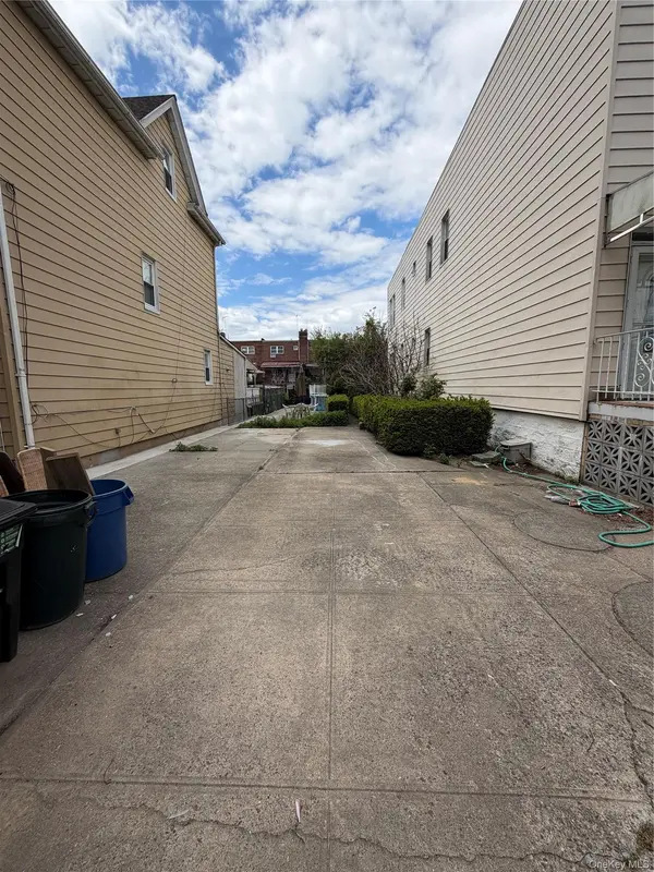 1871 Matthews AVE, Bronx, NY 10462
