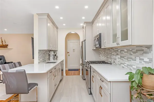 162-41 Powells Cove BLVD #6S, Whitestone, NY 11357