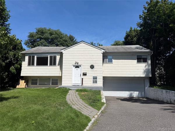 5 ELM ST, Great Neck, NY 11021