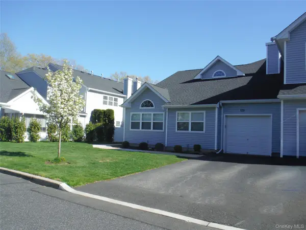 168 Hampton Vista DR, Manorville, NY 11949