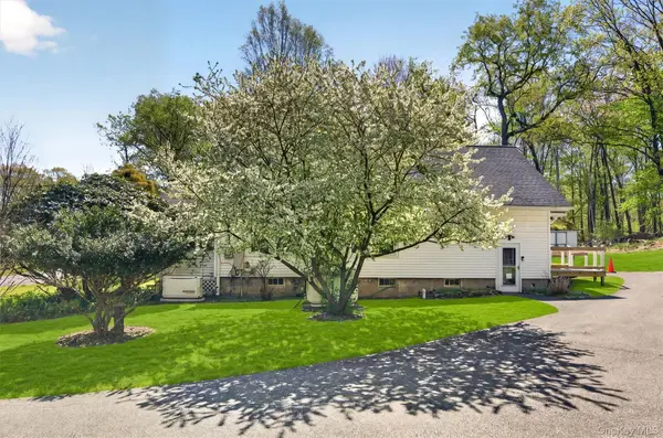 721 Goshen TPKE, Circleville, NY 10919