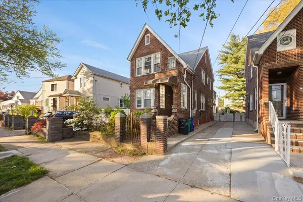 3181 Waterbury AVE, Bronx, NY 10465