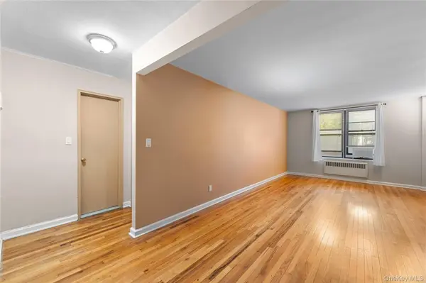 67-30 Dartmouth ST #2S, Forest Hills, NY 11375