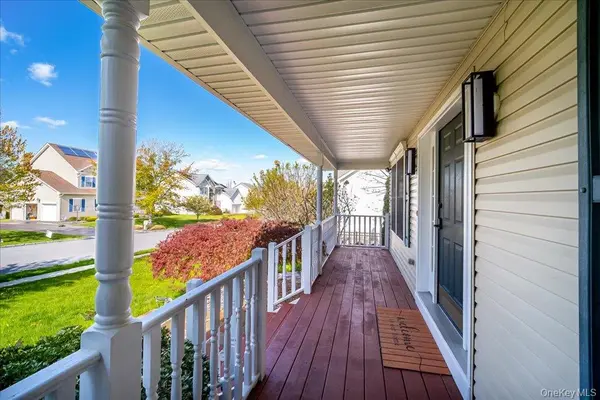 2723 Colonial DR, New Windsor, NY 12553