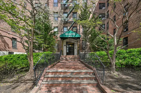 139-09 84 DR #608, Briarwood, NY 11435