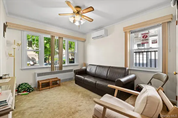 183-41 Dalny RD, Jamaica Estates, NY 11432