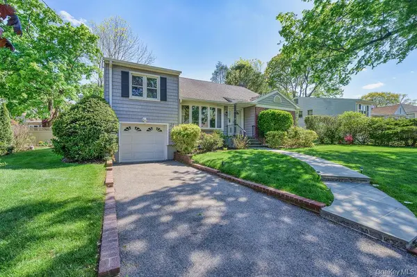 25 Frederick LN, Scarsdale, NY 10583