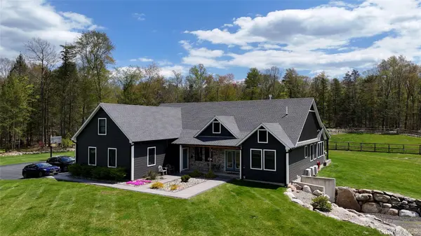 240 Sinsabaugh RD, Pine Bush, NY 12566