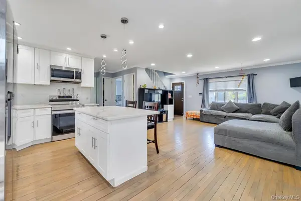 259 N Rutherford AVE, Massapequa, NY 11758