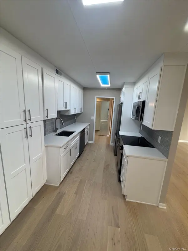 500 High Point DR #506, Hartsdale, NY 10530