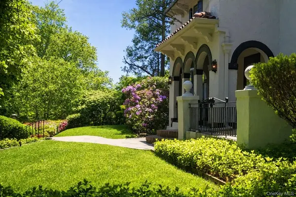 130 E Cedar ST, Mount Vernon, NY 10552