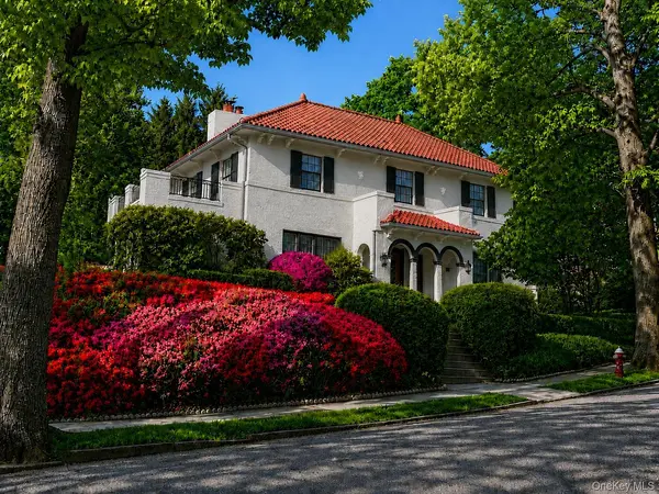 130 E Cedar ST, Mount Vernon, NY 10552