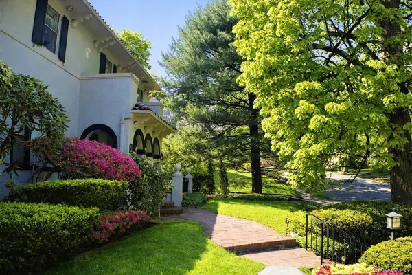 130 E Cedar ST, Mount Vernon, NY 10552
