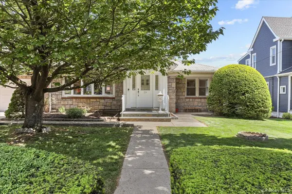 29 Teresa AVE, Yonkers, NY 10704