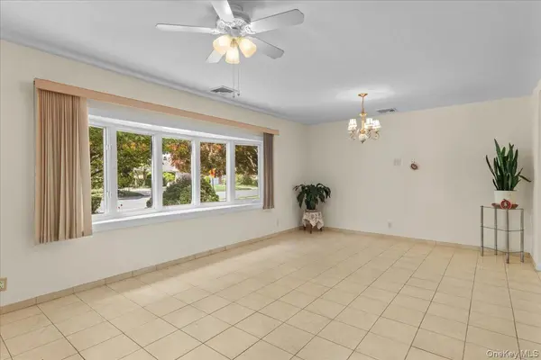 29 Teresa AVE, Yonkers, NY 10704