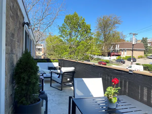 397 N Broadway #3A, Yonkers, NY 10701