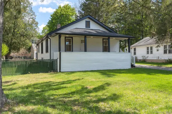 22 Seybolt AVE, Otisville, NY 10963