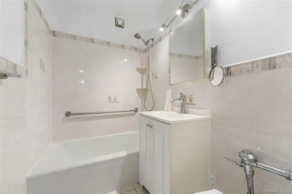 42-65 Kissena BLVD #511, Flushing, NY 11355