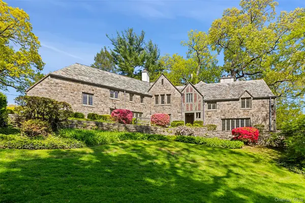 16 aka 20 Essex PL, Bronxville, NY 10708