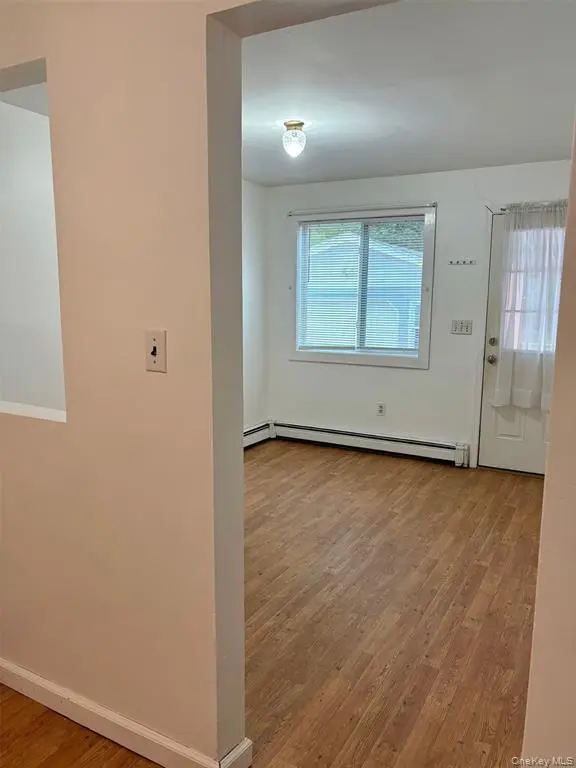 48 Eleanor AVE, Mastic, NY 11950