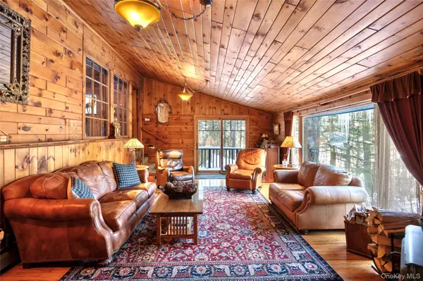 326 Pratt Hill RD, Austerlitz, NY 12017