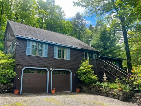 326 Pratt Hill RD, Austerlitz, NY 12017