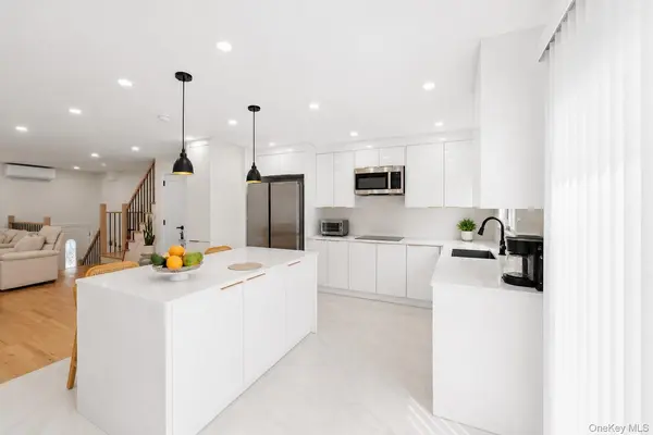 15-31 144th ST, Whitestone, NY 11357