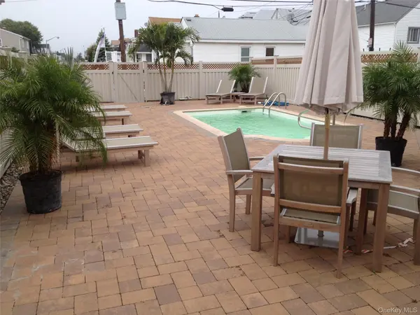 3 Pennsylvania CT, Long Beach, NY 11561